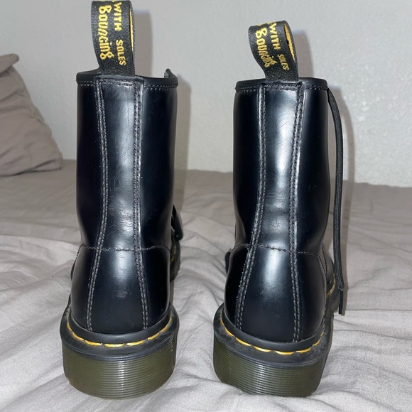 Dr. Marten Black Smooth 1460 8 Eye Boot - Picture 3 of 4